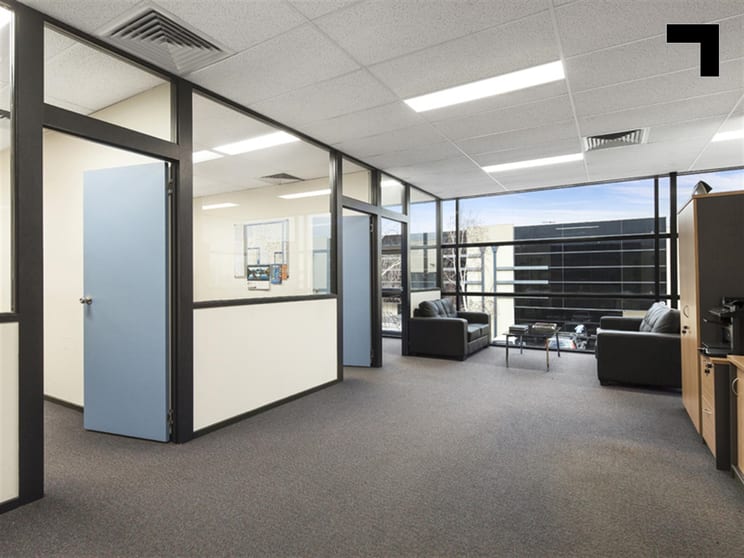 Click to view all images 5/21 Howleys Road Notting Hill VIC 3168 - Image 2