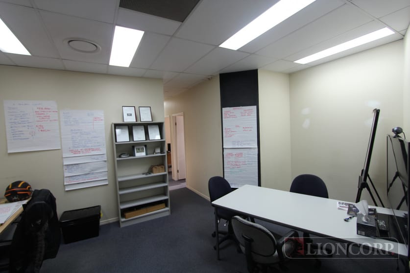 Click to view all images Carina QLD 4152 - Image 3