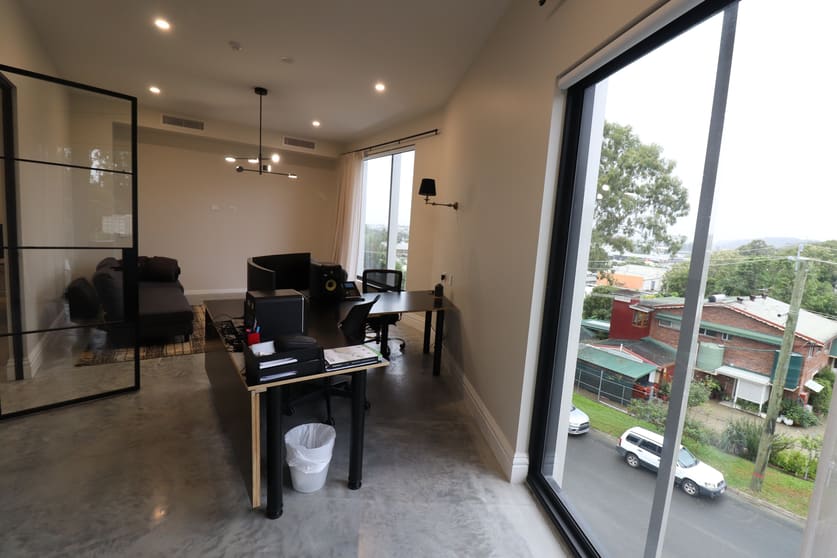 Click to view all images Hornet Place Burleigh Heads QLD 4220 - Image 3