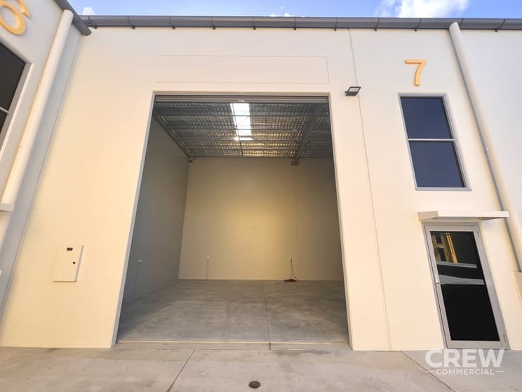 10 Logistics Place Arundel QLD 4214 - Image 3