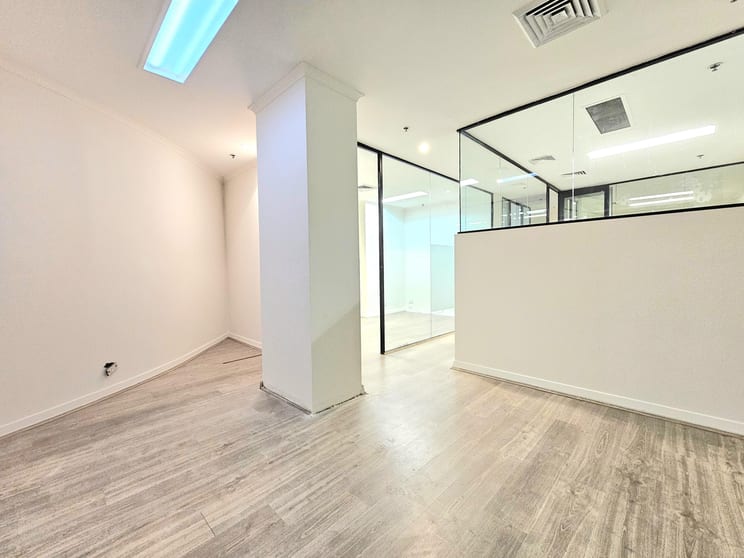 Click to view all images C2/1 Kings Cross Road Darlinghurst NSW 2010 - Image 3
