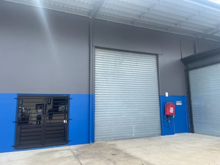 Click to view all images Unit 5/13-19 Civil Road Garbutt QLD 4814 - Image 1