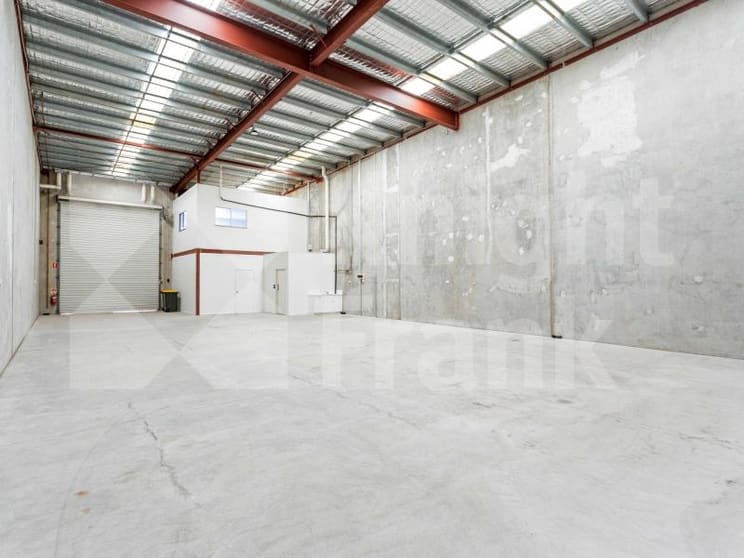 Click to view all images Level Suite 2/2/92-98 McLaughlin Street Kawana QLD 4701 - Image 3