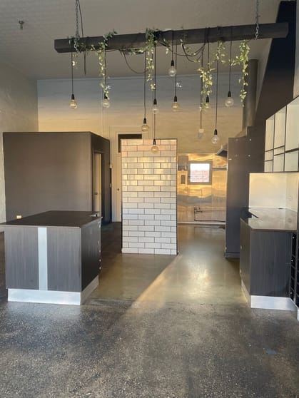 Click to view all images 126-126A Eighth Street Mildura VIC 3500 - Image 2