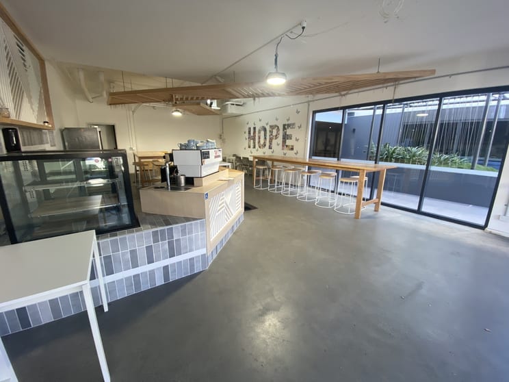 Click to view all images 5/5 Bermagui Crescent Buddina QLD 4575 - Image 2