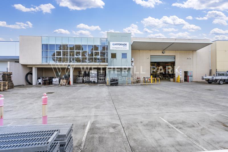 Click to view all images Smeaton Grange NSW 2567 - Image 1