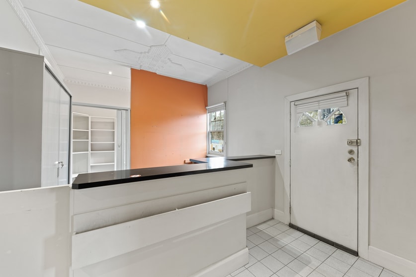 Click to view all images 159 Greensborough Road Macleod VIC 3085 - Image 3