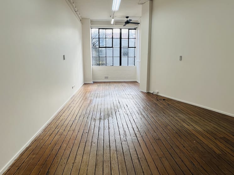 Click to view all images 26/151 Foveaux Street Surry Hills NSW 2010 - Image 3