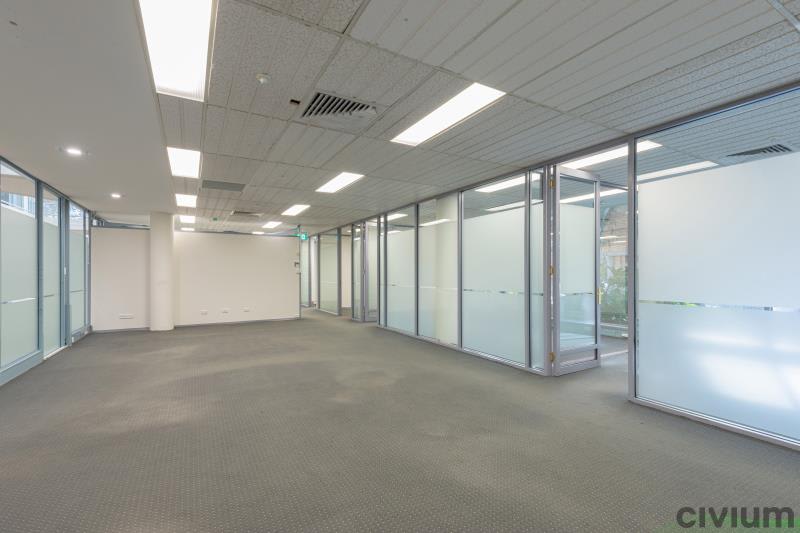 6a/32 Thesiger Court Deakin ACT 2600 - Image 3