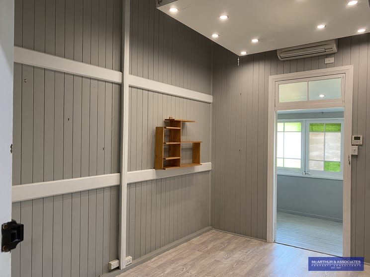 Click to view all images Yeppoon QLD 4703 - Image 2