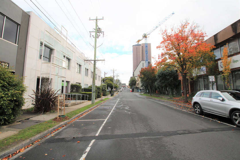 8/26-28 Ellingworth Pde Box Hill VIC 3128 - Image 2