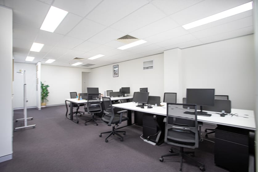 Click to view all images 1.12/25 Solent Circuit Norwest NSW 2153 - Image 2