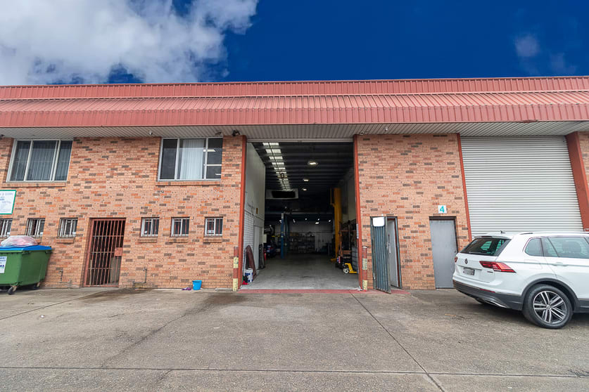 Click to view all images 3/442-446 Victoria Street Wetherill Park NSW 2164 - Image 1