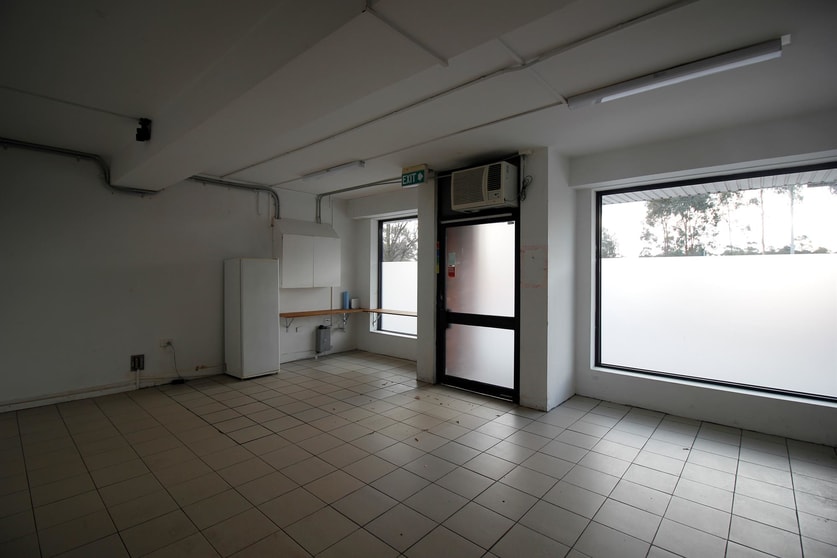 Click to view all images Ground Floor/16 MANUKA DRIVE Ferntree Gully VIC 3156 - Image 3