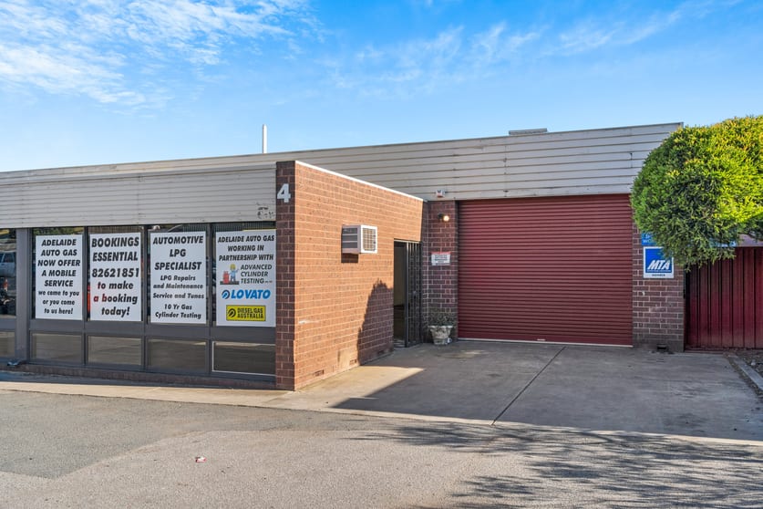Click to view all images 4/9 WEEN ROAD Pooraka SA 5095 - Image 1