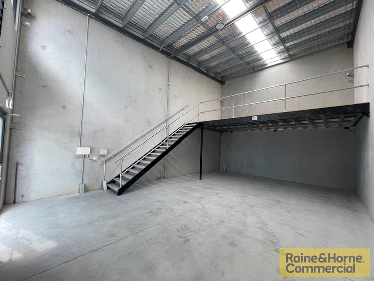 Click to view all images 3/130 East-West Arterial Road Hendra QLD 4011 - Image 2