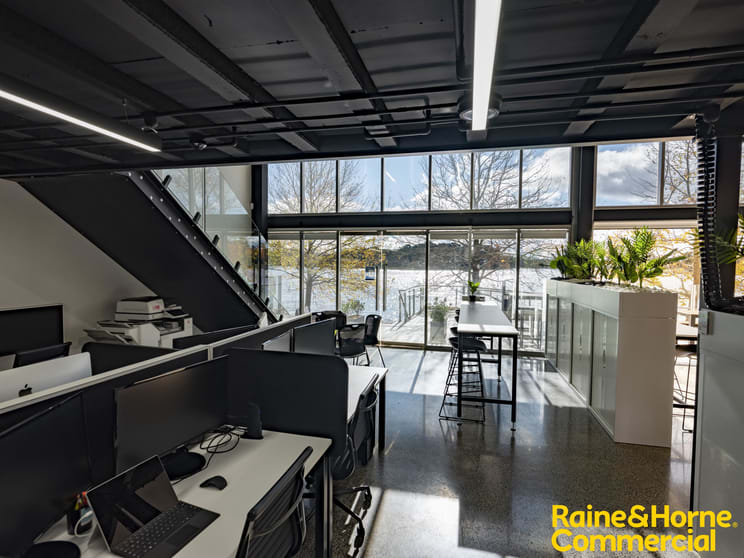 Click to view all images 6/114 Emu Bank Belconnen ACT 2617 - Image 2