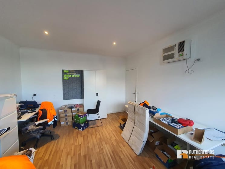 Click to view all images 1/7 Telley Street Ravenhall VIC 3023 - Image 2