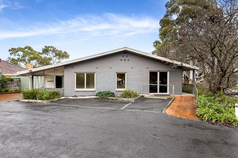 72 Stephensons Road Mount Waverley VIC 3149 - Image 1
