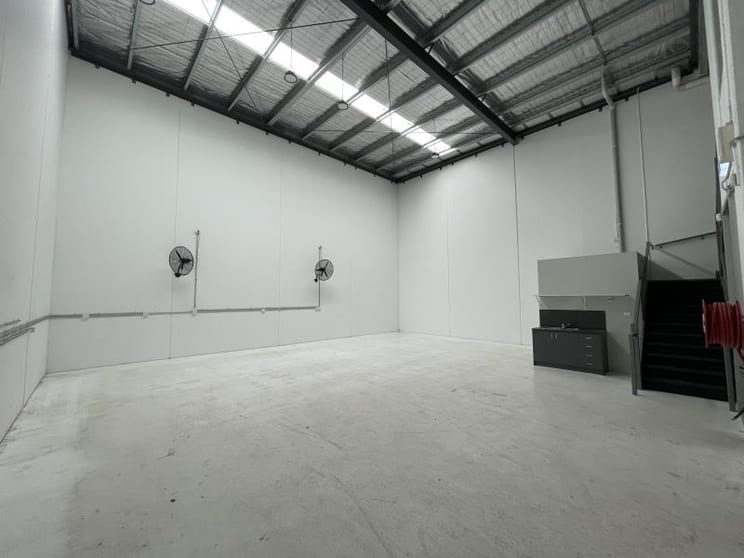 Unit 6/6-177 Salmon St Port Melbourne VIC 3207 - Image 3