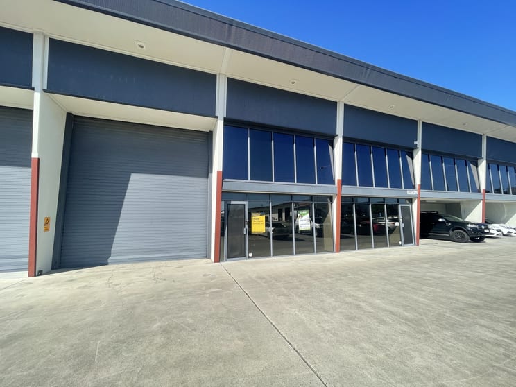 Click to view all images 2/255 Leitchs Road Brendale QLD 4500 - Image 1