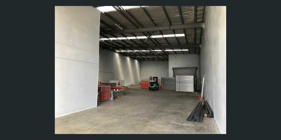 Unit 2/8 Somerton Park Dr Campbellfield VIC 3061 - Image 2