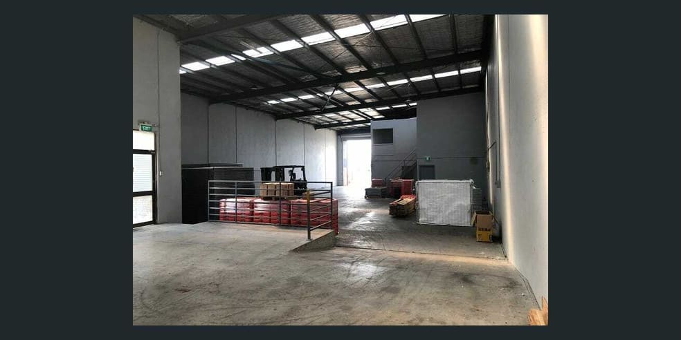 Unit 2/8 Somerton Park Dr Campbellfield VIC 3061 - Image 3