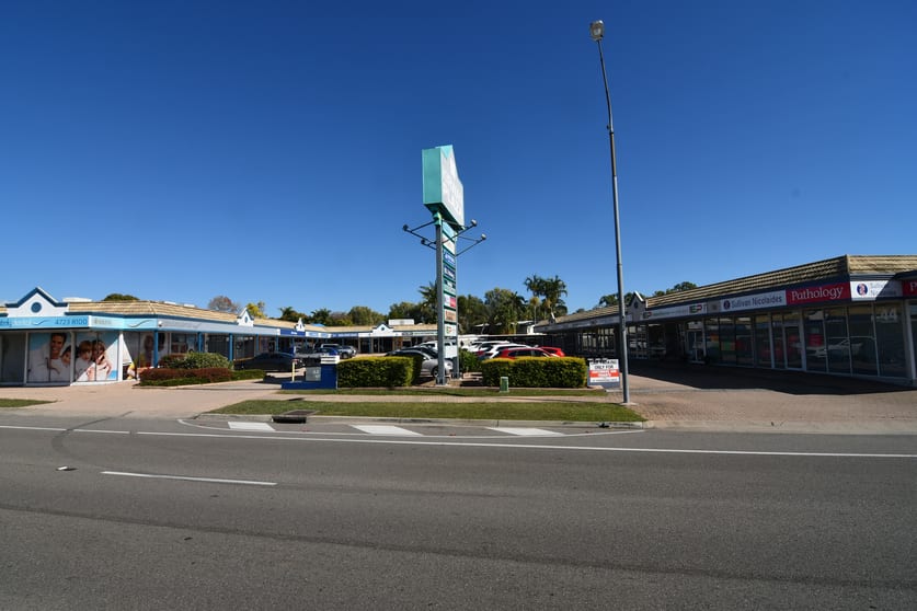 Click to view all images 4, 5 & 6/44 Thuringowa Drive Kirwan QLD 4817 - Image 2