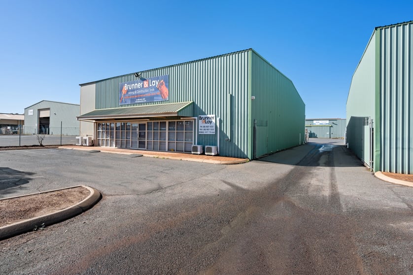 Click to view all images 2/27 Broadwood Street West Kalgoorlie WA 6430 - Image 2