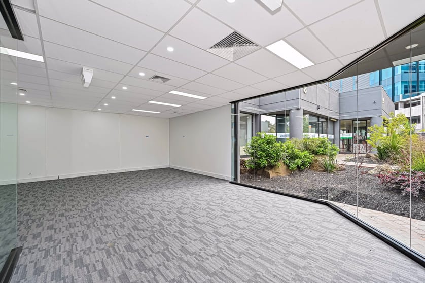 Click to view all images 417 Ferntree Gully Road Mount Waverley VIC 3149 - Image 3