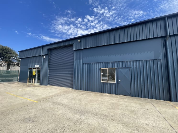 Click to view all images Tenancy 2/400 Taylor Street Glenvale QLD 4350 - Image 3