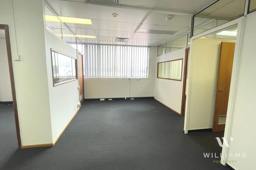 Click to view all images Suite 2/126 John Street Singleton NSW 2330 - Image 2