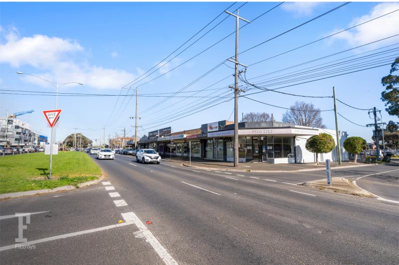 Click to view all images 177 East Boundary Road Bentleigh East VIC 3165 - Image 3