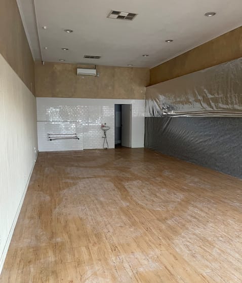 Click to view all images 425 Centre Road Bentleigh VIC 3204 - Image 2