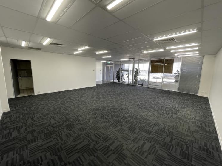 45 Bayside Avenue Port Melbourne VIC 3207 - Image 3