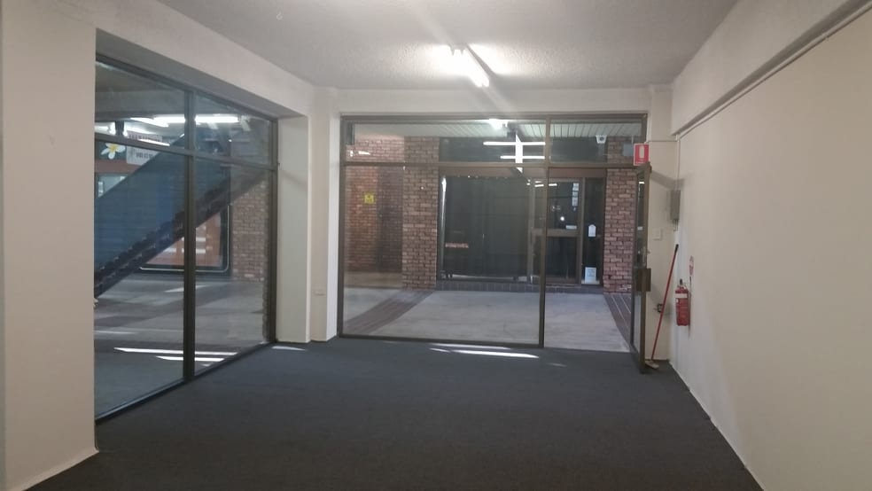 Click to view all images Shop 10/25-29 Dumaresq Street Campbelltown NSW 2560 - Image 2