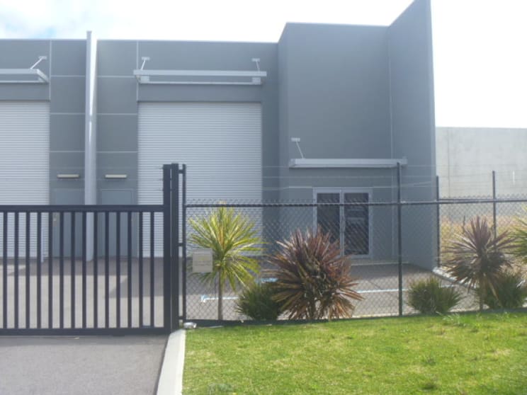 Click to view all images 3/32 Erceg Road Yangebup WA 6164 - Image 1
