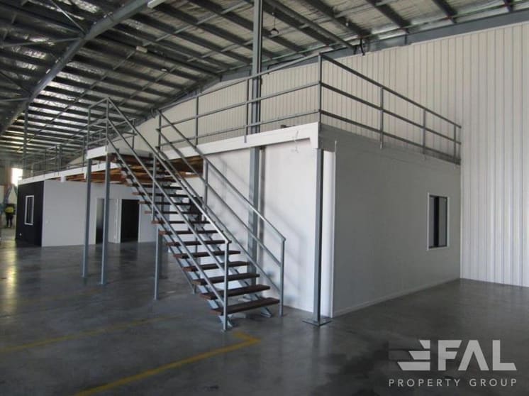 Click to view all images Ipswich QLD 4305 - Image 3