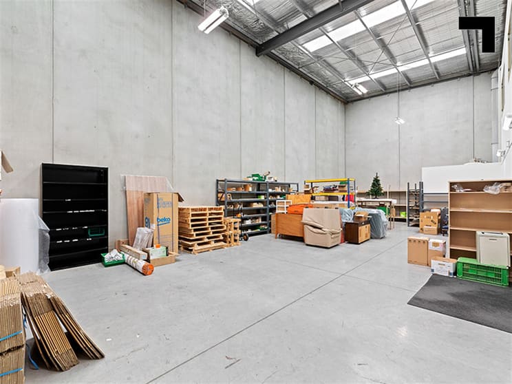 Click to view all images 11/25 Howleys Road Notting Hill VIC 3168 - Image 3