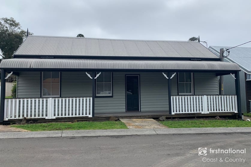 Click to view all images 8/2 Collins Lane Kiama NSW 2533 - Image 1