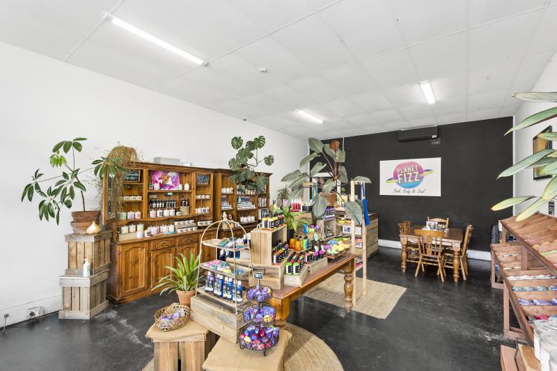 Click to view all images 362 Pakington Street/362 Pakington Street Newtown VIC 3220 - Image 2