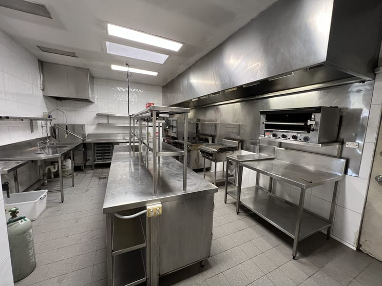 Click to view all images 1 Restella Avenue Davistown NSW 2251 - Image 3