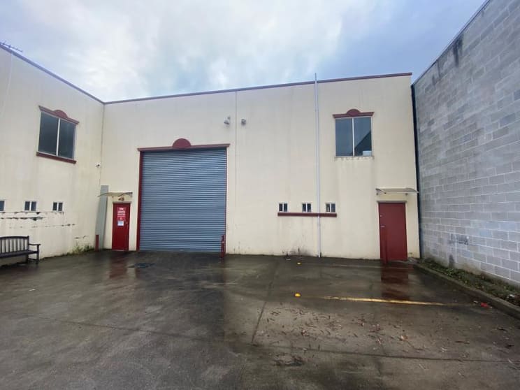 Unit 4/9 Moorlands Road Ingleburn NSW 2565 - Image 1