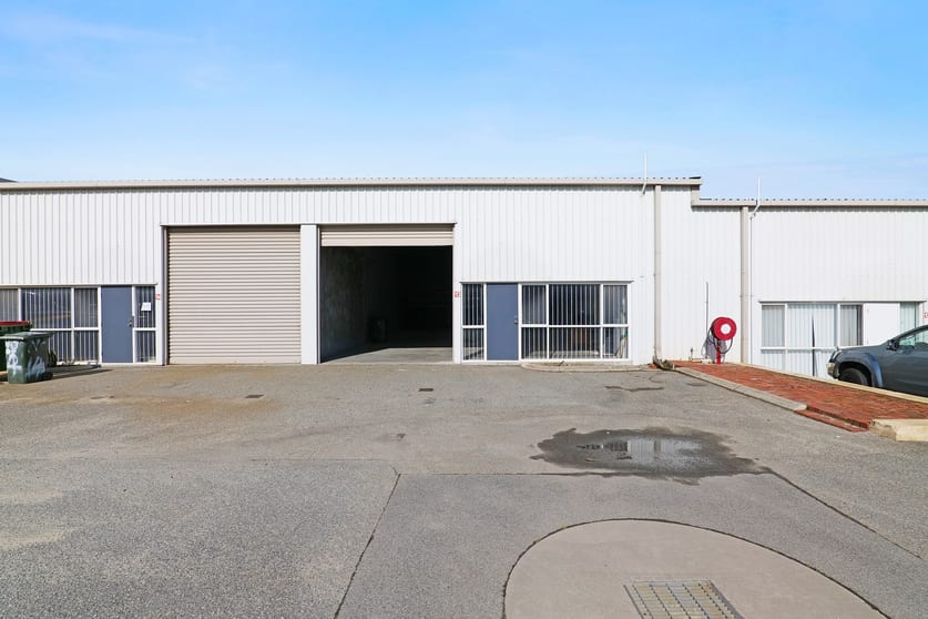 13/96-100 Briggs Street Welshpool WA 6106 - Image 3