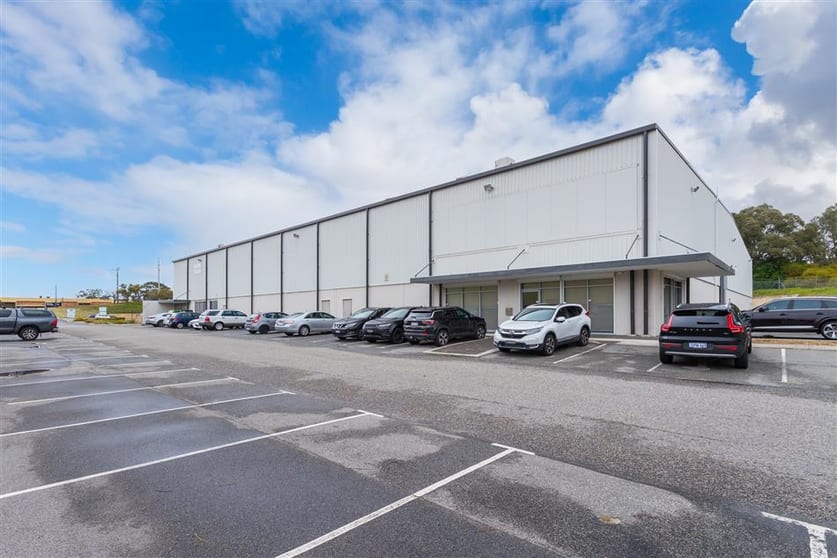 Click to view all images 2/139 Balcatta Road Balcatta WA 6021 - Image 2