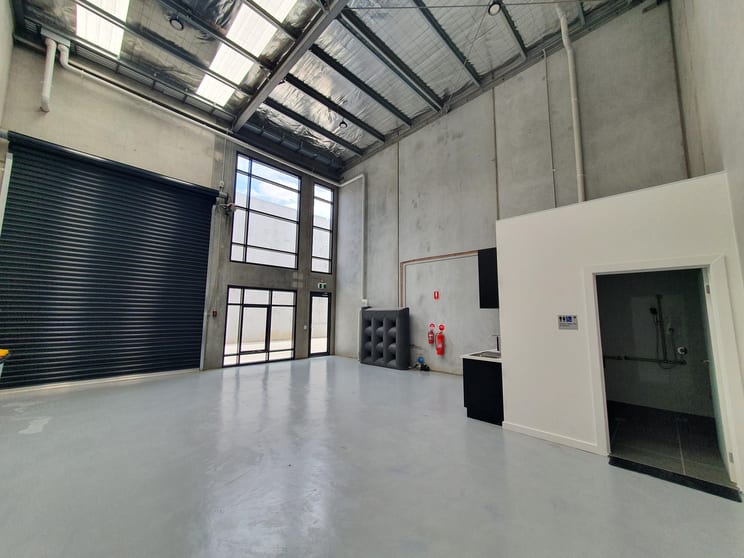 UNIT 18/8-14 ALBERT STREET Preston VIC 3072 - Image 2