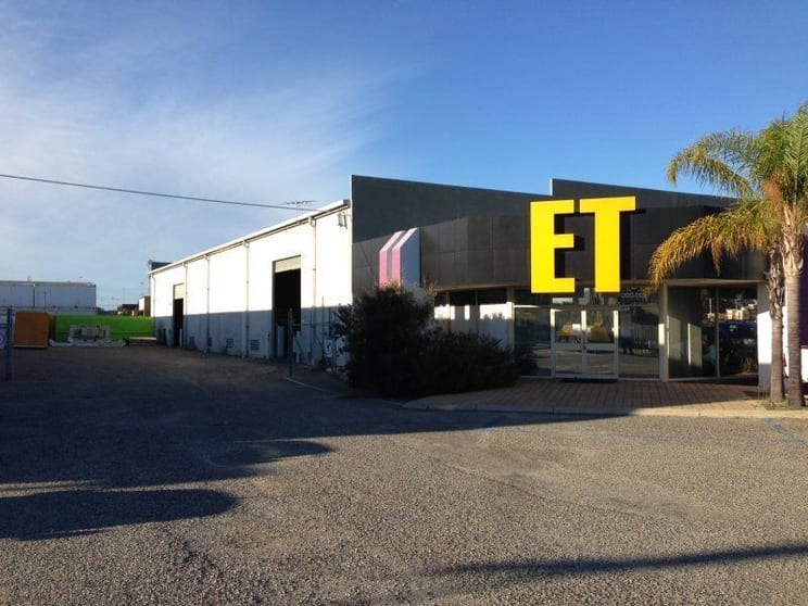 Click to view all images 499 Great Eastern Highway Redcliffe WA 6104 - Image 1