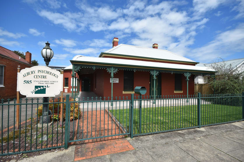 3 & 4/585 Englehardt Street Albury NSW 2640 - Image 1