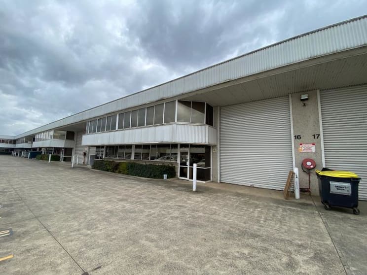 Click to view all images Unit 16/5 Lyn Parade Prestons NSW 2170 - Image 2