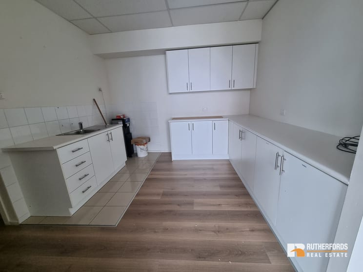 Click to view all images 4A/60 Keilor Park Drive Keilor Park VIC 3042 - Image 3
